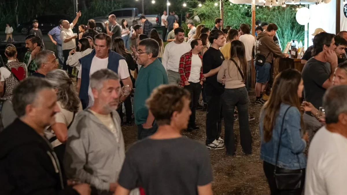 Éxito del encuentro de quesos y gin en Mercedes